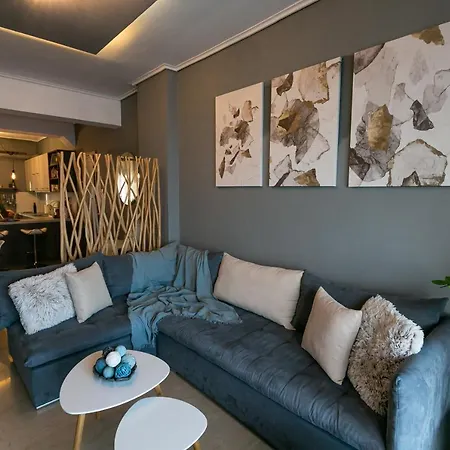 Seafront Haven - Blue Luxury