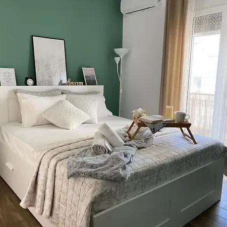 Seafront Haven - Blue Luxury Daire Kalamata