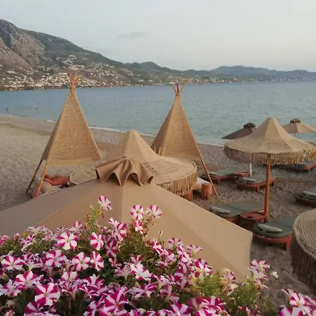 Seafront Haven - Blue Luxury Kalamata