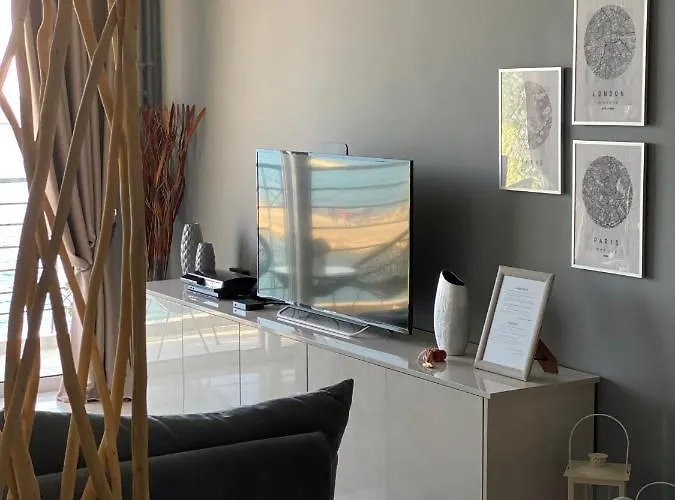 Seafront Haven - Blue Luxury Appartement Kalamáta