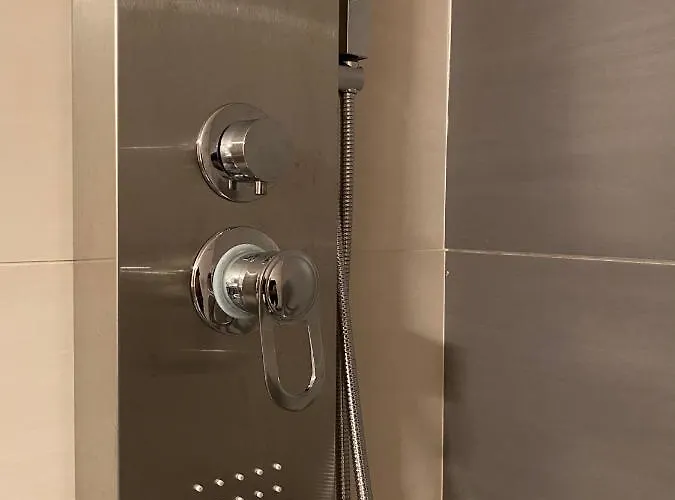 Seafront Haven - Blue Luxury شقة